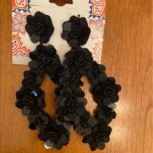 Lamani San Fran black beaded hanging earrings NWT